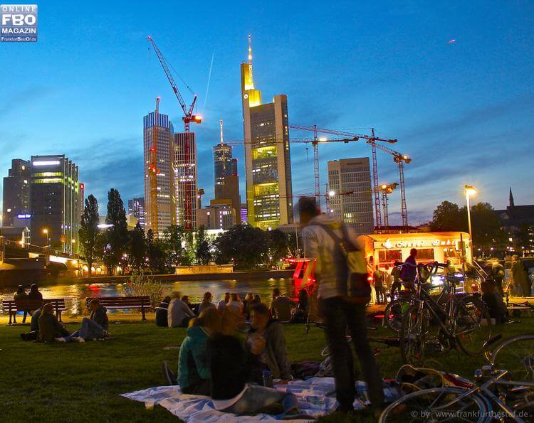 How to Explore Frankfurt, Germany like a Local. What to do in Frankfurt