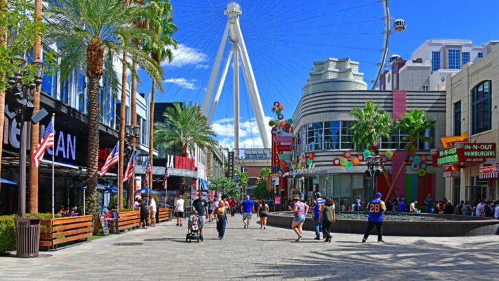 10 Best Las Vegas Malls | Find Your Favorite Shopping Center