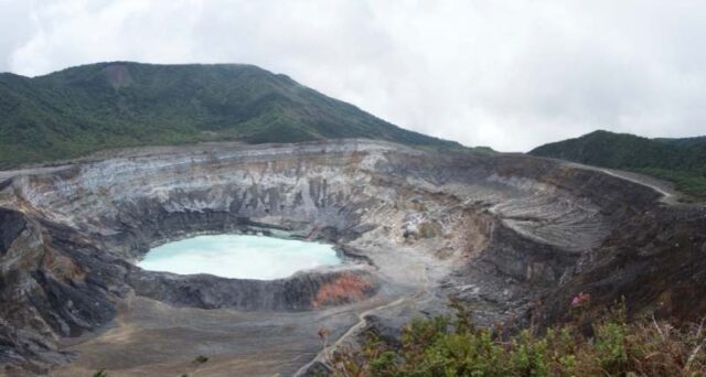 4 Most Beautiful Costa Rica Volcanoes That You Have To Visit