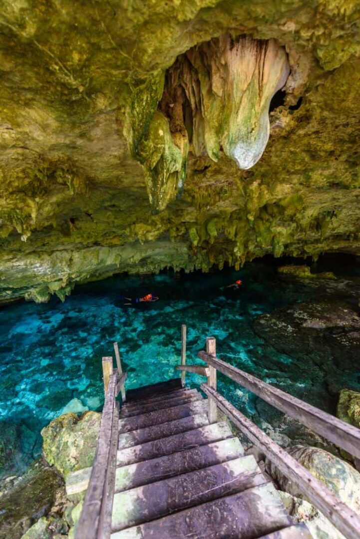 Visit The Beautiful Cenote Dos Ojos Tulum