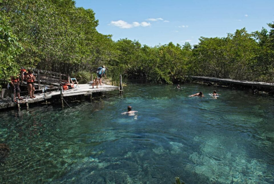 getting to holbox from cancun airport