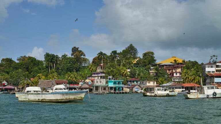 Wie Kommt Man Von Rio Dulce Nach Livingston, Guatemala