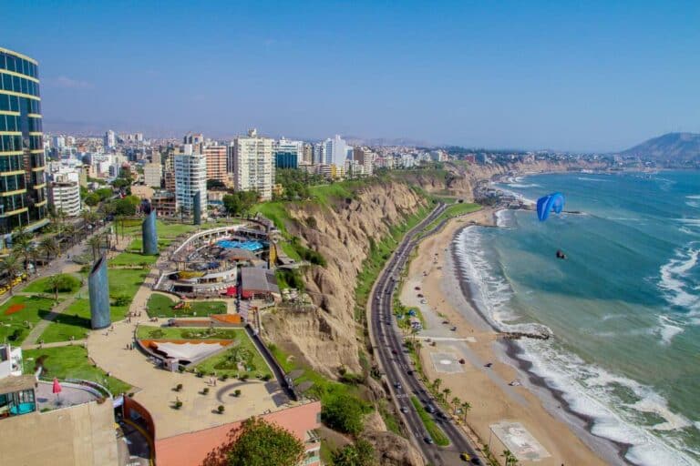 Wie Kommt Man Von Chiclayo Nach Lima, Peru (4 Beste Wege)