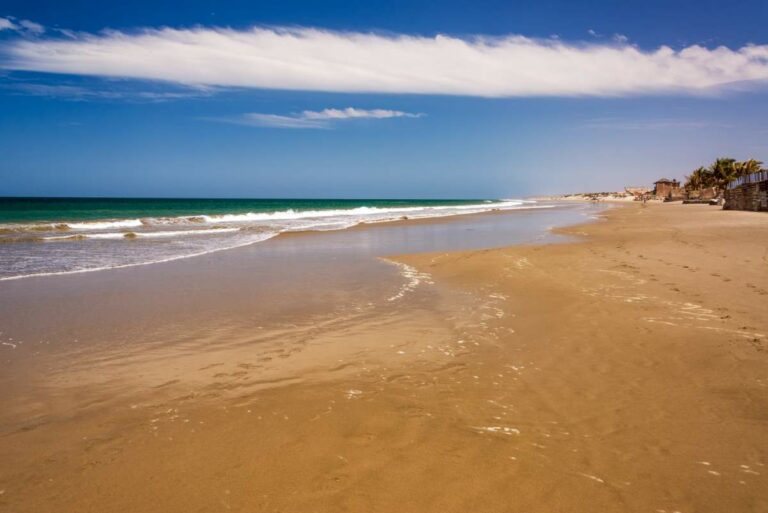 Wie Kommt Man Von Lima Nach Mancora, Peru (4 Beste Wege)