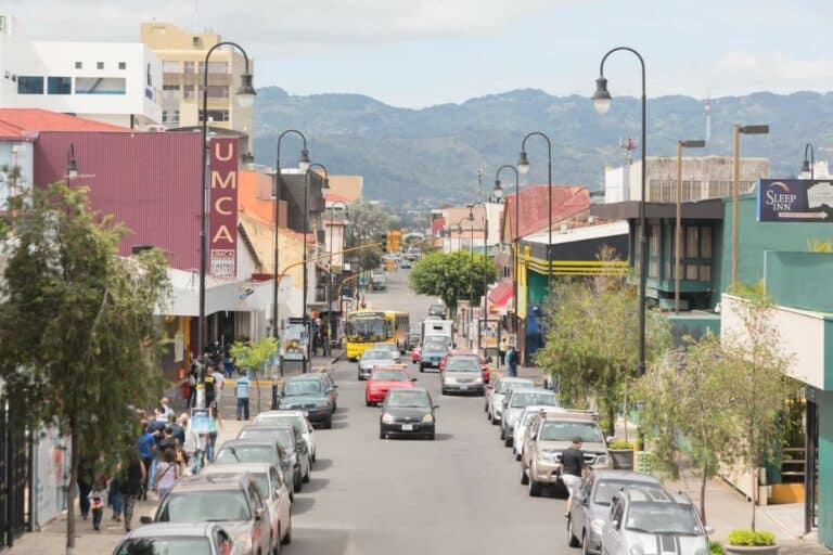 Die 2 Besten Möglichkeiten, Um Von Panama City, Panama, Nach San Jose, Costa Rica Zu Kommen