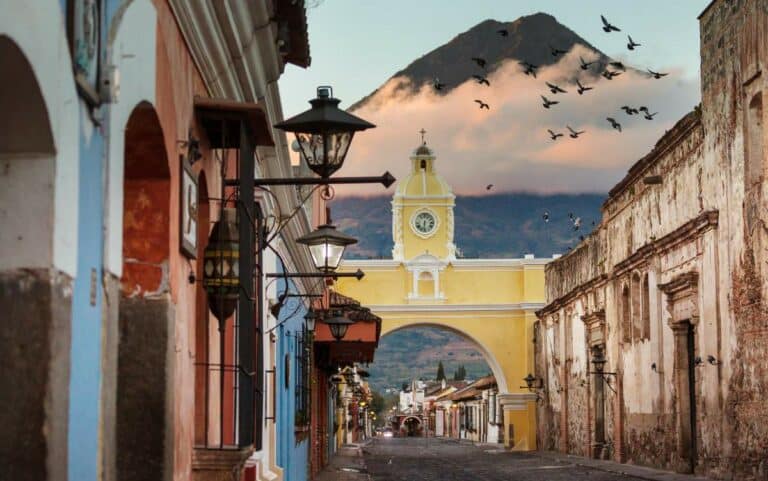 4 Best Ways To Get From El Paredon To Antigua, Guatemala