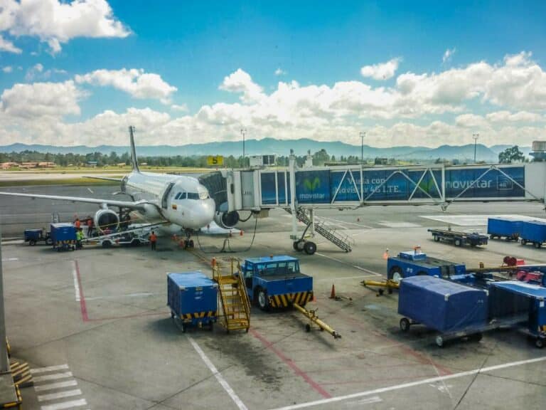 Die 4 Besten Möglichkeiten, Um Von Medellín Zum Flughafen Medellín, Kolumbien Zu Gelangen
