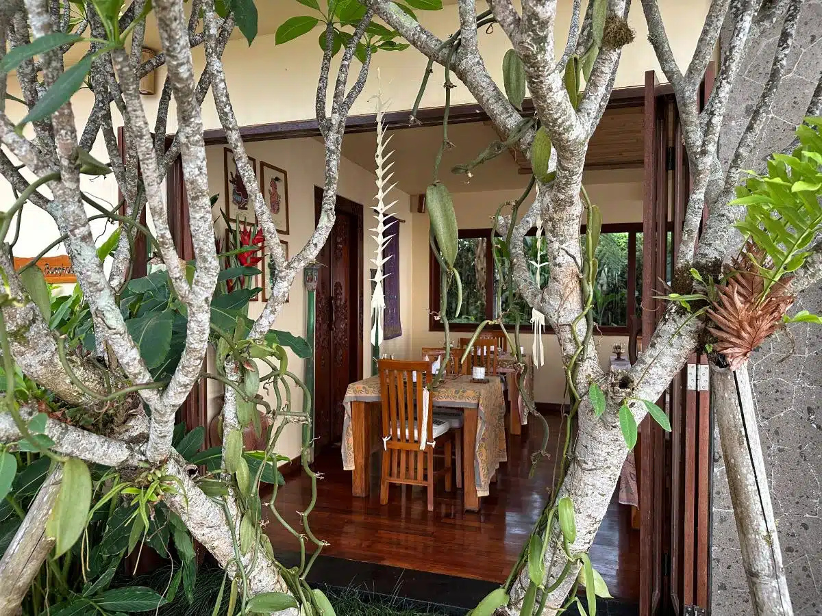 Warung Bongkot Restaurant With Traditional Balinese Decor And Garden Setting At Munduk Moding Plantation, Munduk, Bali