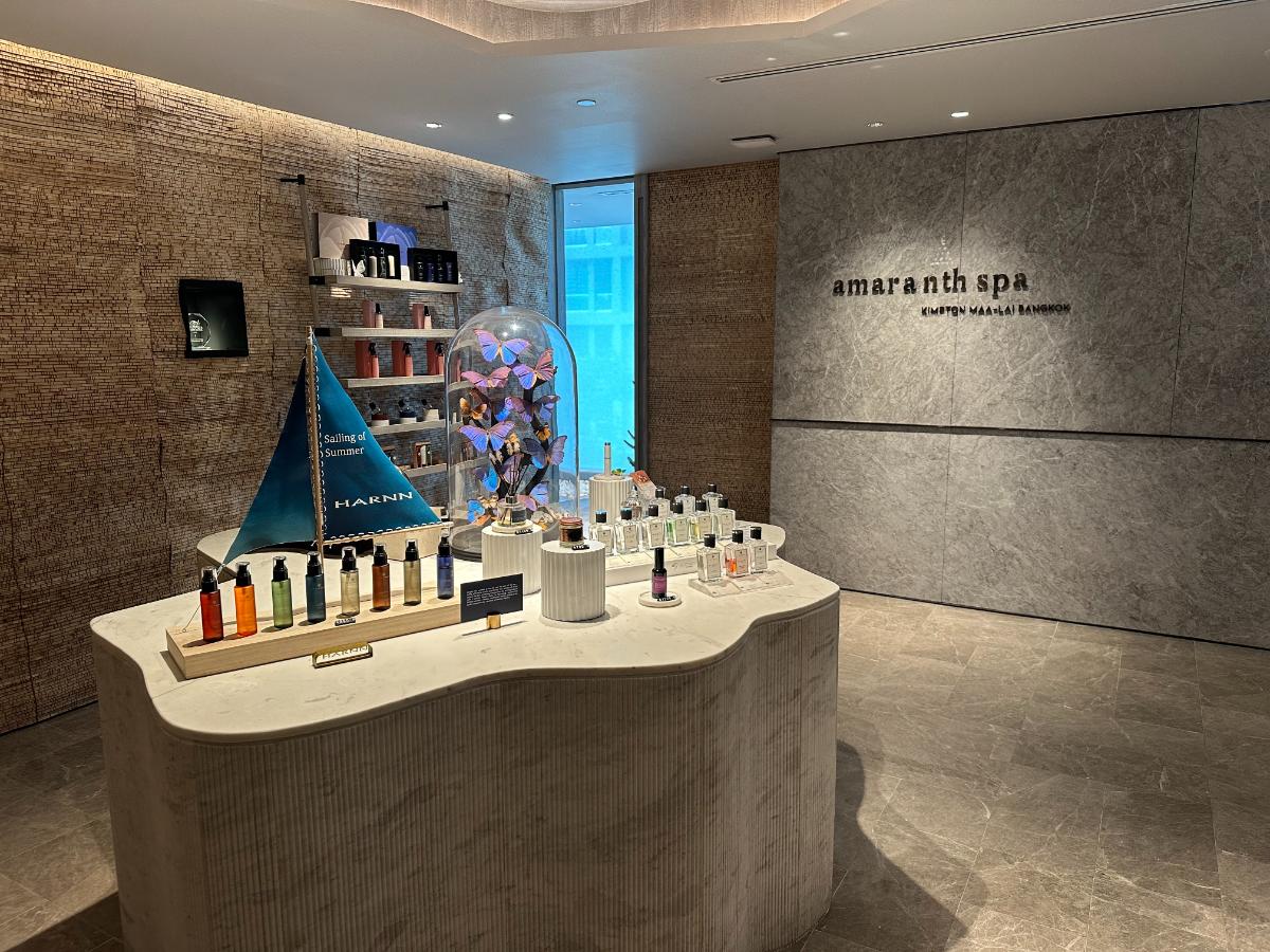 Empfang Des Amaranth Spa Im Kimpton Maa-Lai Bangkok