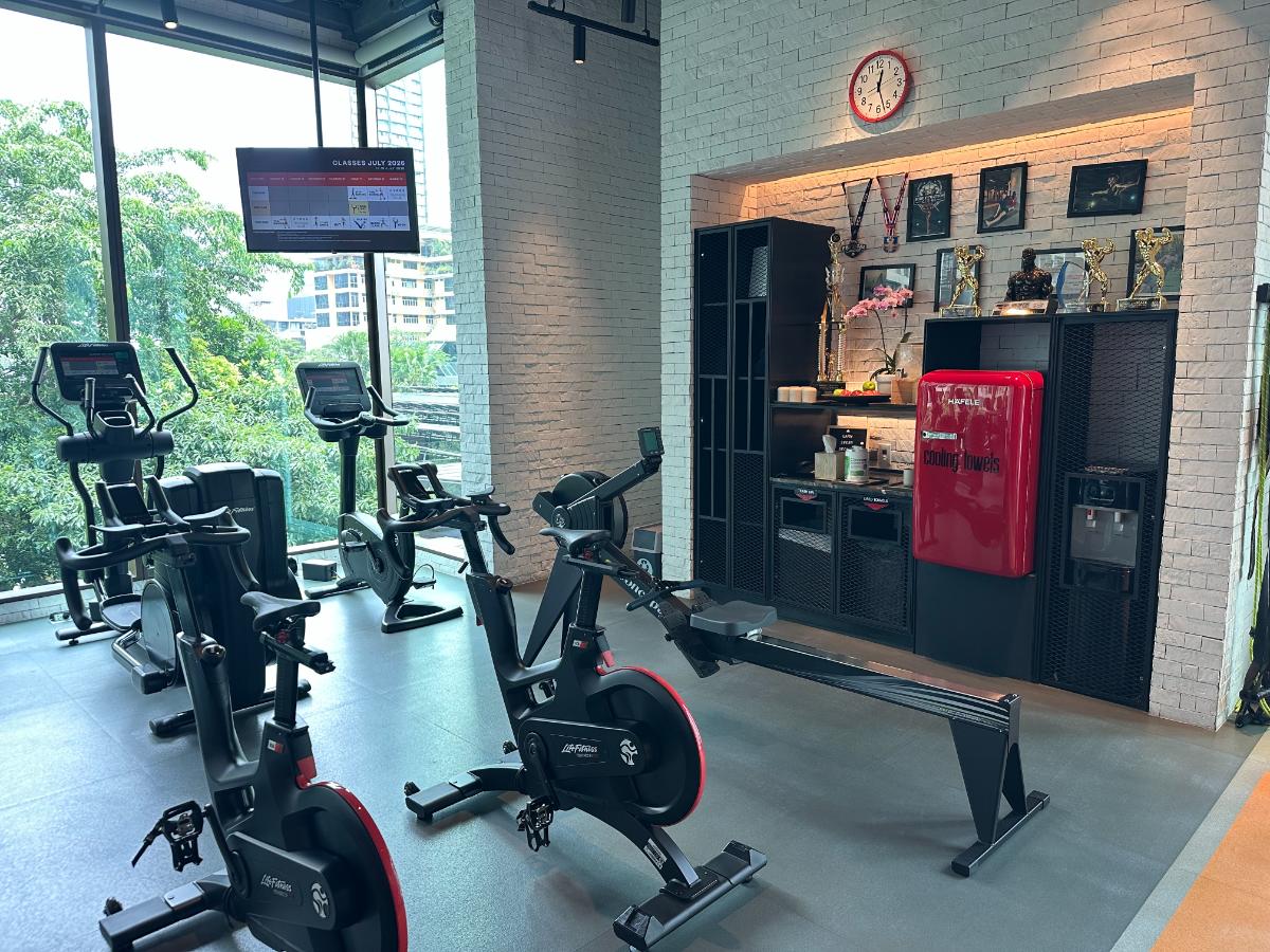 Cardiobereich Im Gym Des Kimpton Maa-Lai Bangkok
