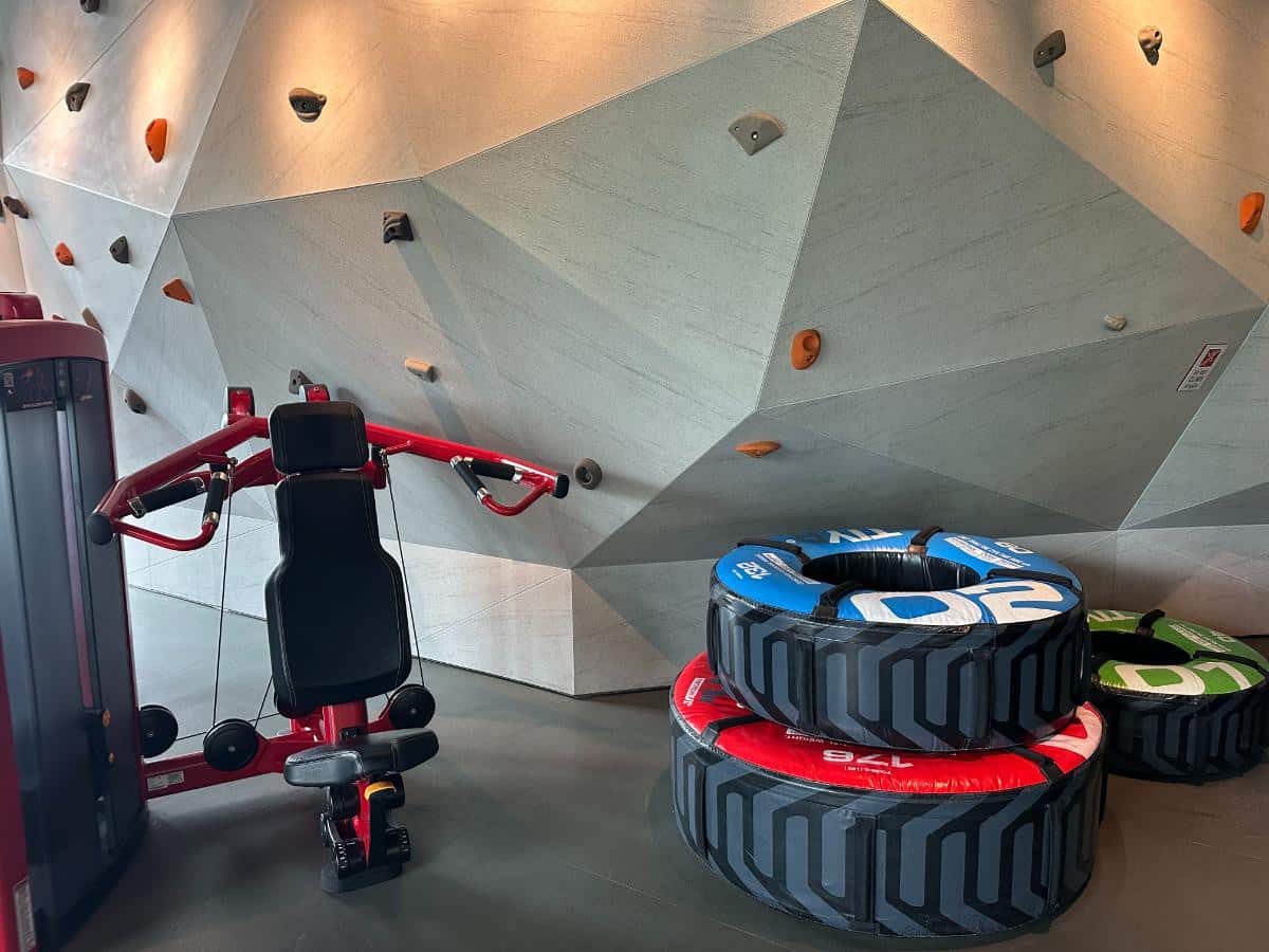 Hyrox-Trainingsrig Im Gym Des Kimpton Maa-Lai Bangkok