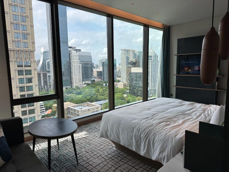 Kimpton Maa-Lai Bangkok Review: Central Luxury With A Serious Gym Attached